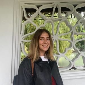 Meet your Posher, Maria